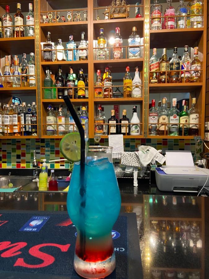 ホテル スー アット コジー カタビーチ エクステリア 写真